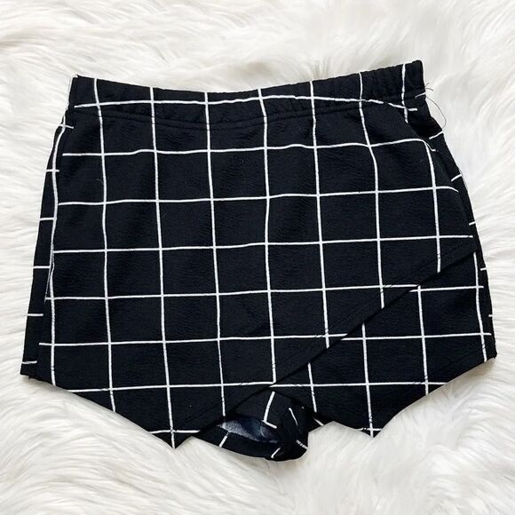 Checkered Crop Top and Skort Set Black & White Size Medium - Picture 3 of 6